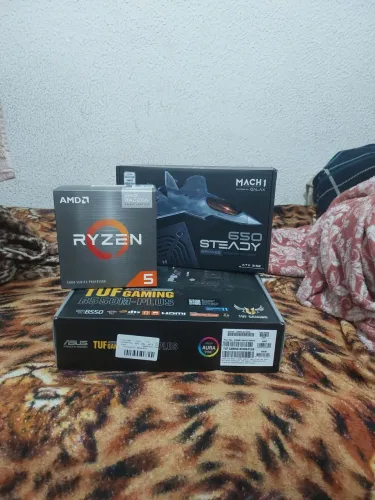 Kit placa mãe processador e fonte nunca usado na caixa