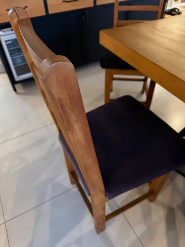 Conjunto cadeira madeira maciça 