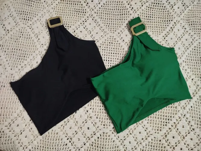 Kit de cropped, tamanho M, usando, bem conservado.