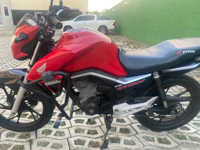 HONDA 160 TITAN 20km rodados quitada