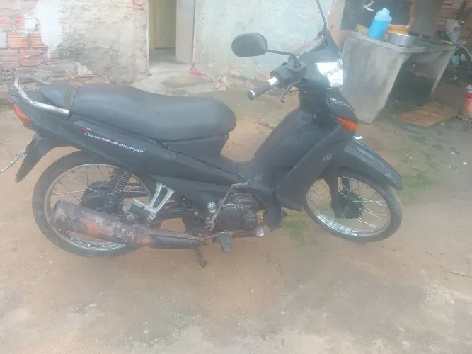Crypton 115 pedal