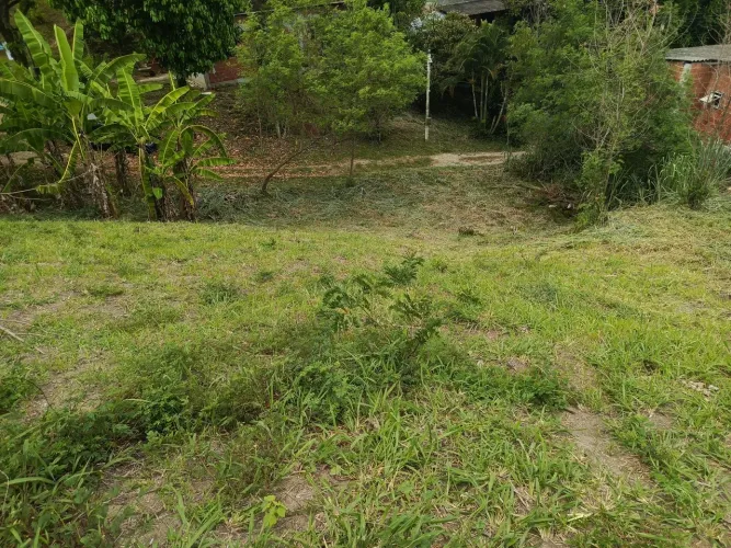 Vendo terreno no Rio do Ouro.