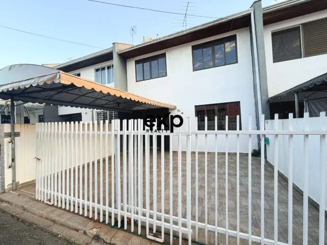 Sobrado para Locação no bairro Fanny com 3 Quartos.