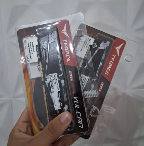 Memória T-FORCE VULCAN 8GB (2x8) DDR4 2666mhz