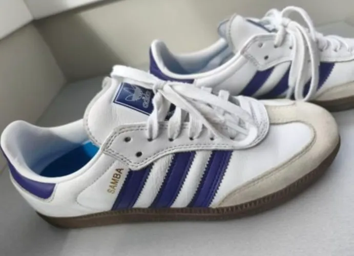 ADIDAS SAMBA original branco e roxo. Tamanho 38. Usado em ótimo estado.