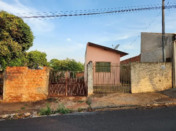 Casa Vl. Boa Esperança - Ourinhos (1 Quarto, Coz, banh) com lage, area serviço. Lote 11x40