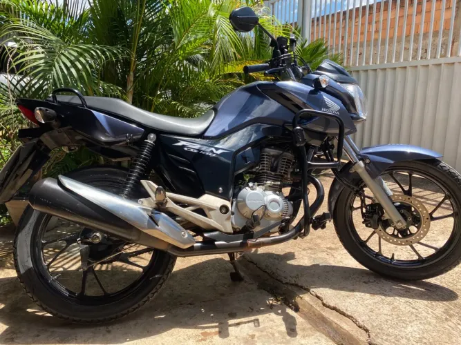 Vende se fan 160 flex 24/24 baixa quilometragem 23 km rodados!
