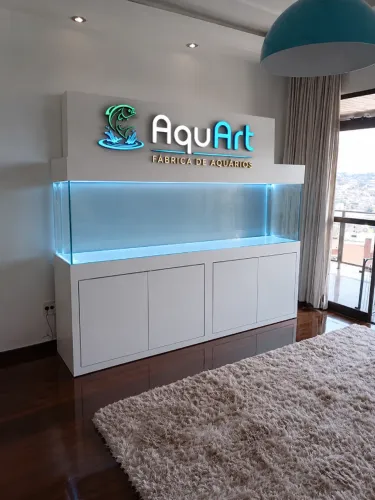 Aquário 230x70x60 cm em vidro Extra Clear 12mm  completo com móvel sump e sistema de botas