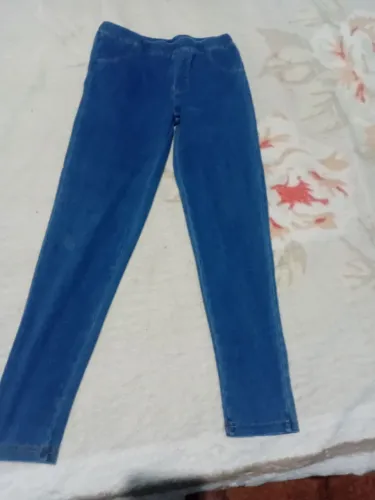 Calça jeans de criança