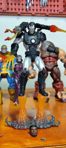 Marvel legends máquina de combate