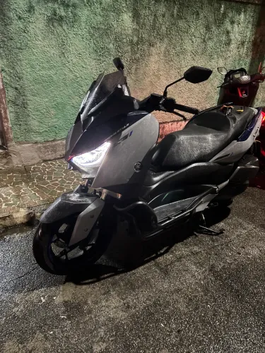 Xmax