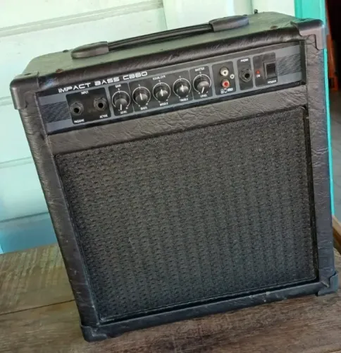Amplificador Baixo Borne Impact Bass CB80 30W Bivolt