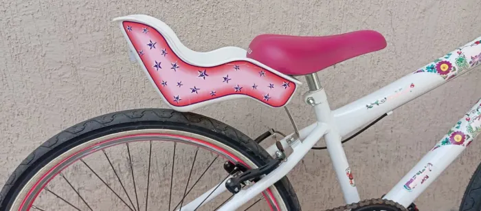 Cadeirinha de boneca para bicicleta