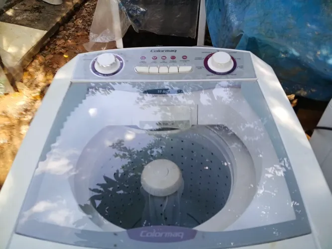 Vende-se máquinas de lavaram