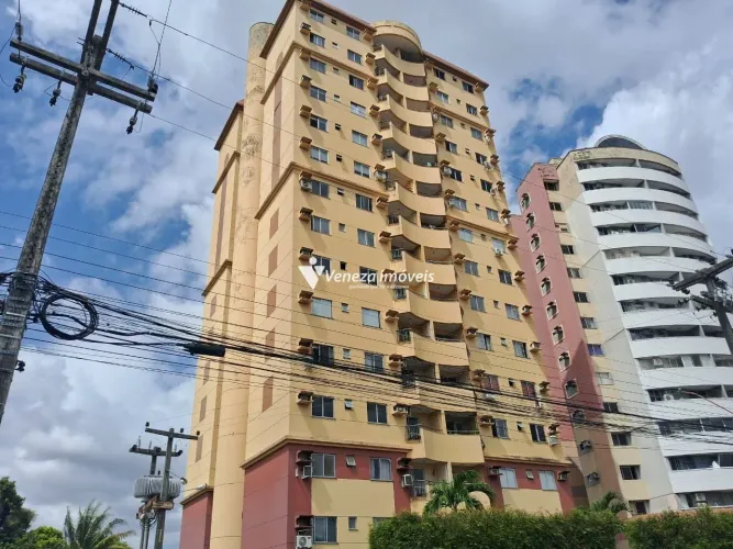 Apartamento para aluguel no Edifício Athenas | 3 Quartos no São Cristóvão