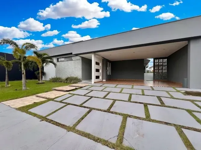 Casa, 300m², 4 suítes, 2 vgs no Residencial Castanheira