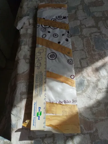 Prateleiras de vidro.