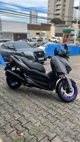 Yamaha XMAX 250
