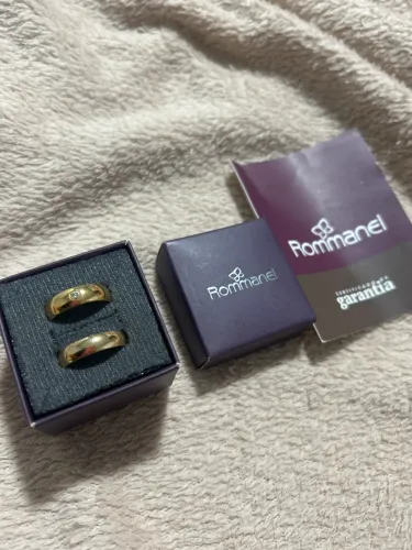 Aliança da Rommanel banhada a ouro 