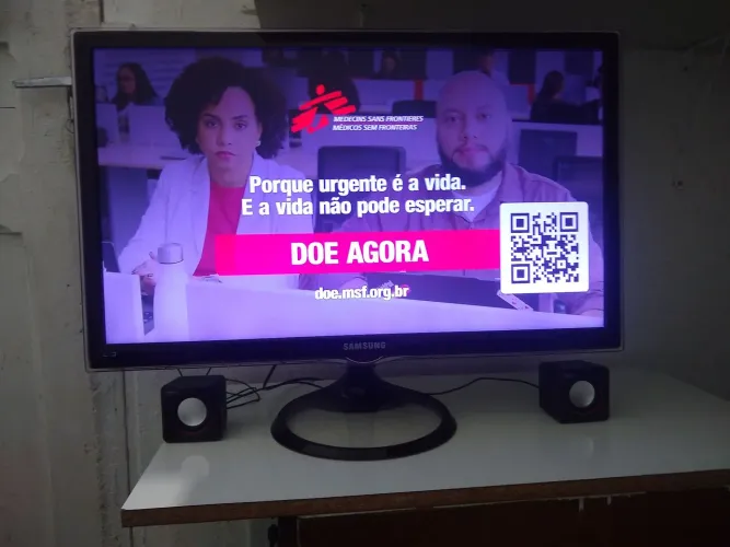 Tv Samsung 27 polegadas nenhuma ranhura