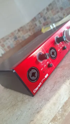 Placa de audio usb Focusrite Clarett 2 Pre