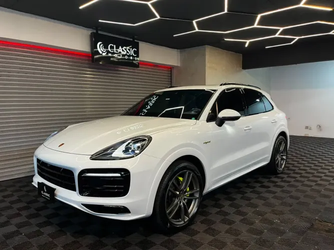 Porsche Cayenne E-hybrid 3.0 V6 462cv 2023