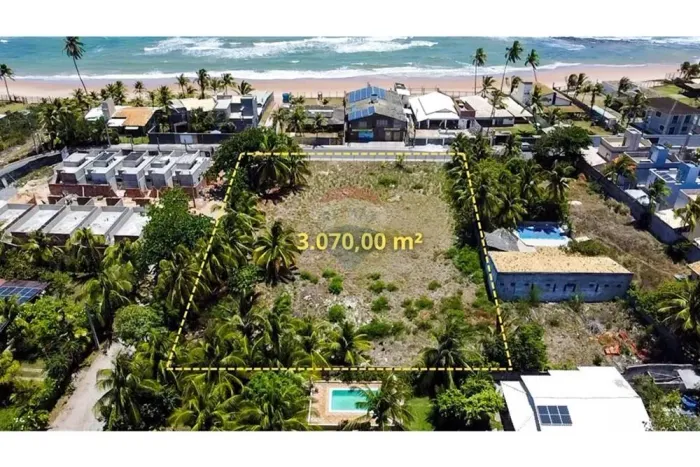 Terreno à Venda em Frente à Praia de Jauá Exclusividade e Potencial à Beira-Mar!