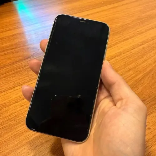IPHONE 11 64GB