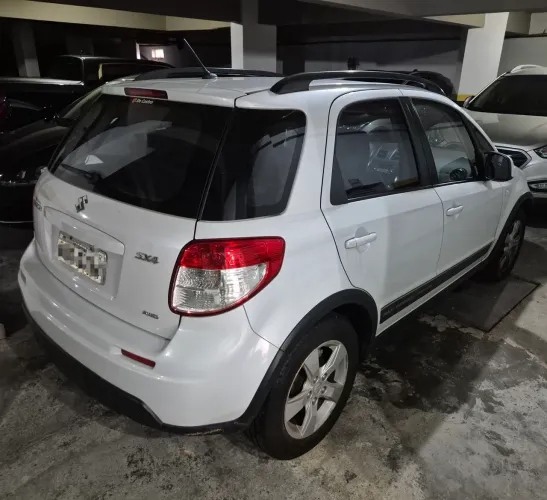 Suzuki SX4 2.0 16V 145cv 4WD 5P Aut. 2012