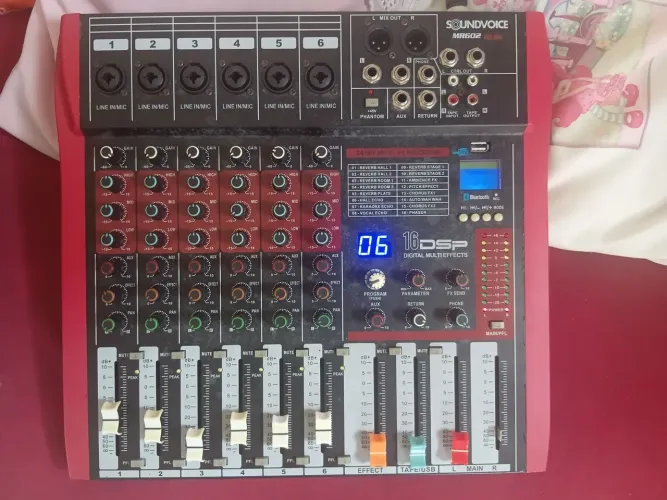 VENDO MESA DE AUDIO SOUNDVOICE 
