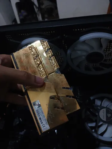 Trident Z Royal 