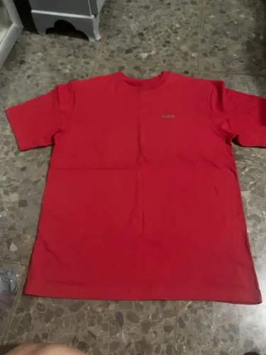 Camiseta c/ frete grátis, em malha de algodão Nova Reebok original.