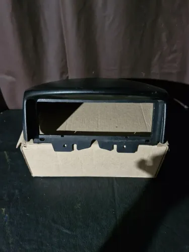 Moldura original do rádio doblo atractive 2014