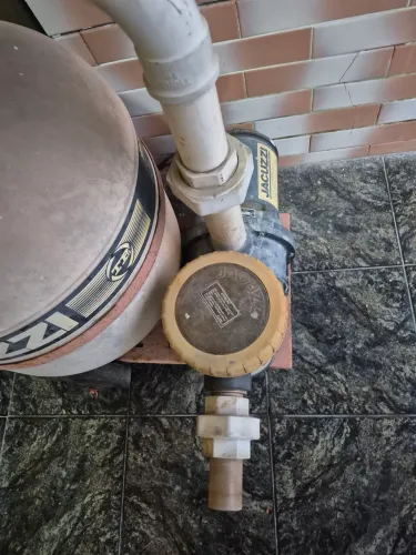 Vendo filtro e motor/bomba piscina