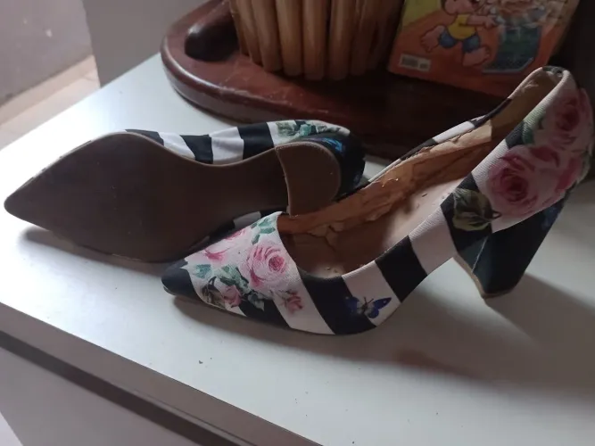 Sapato estampa de flores