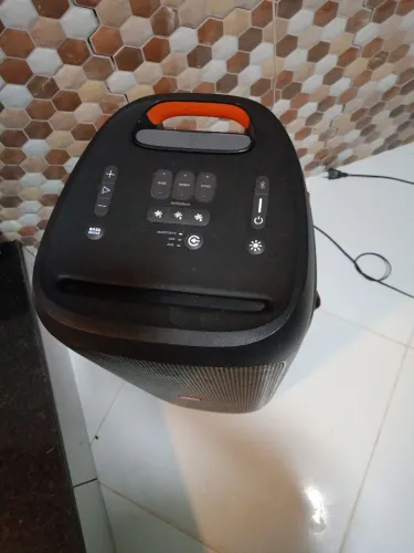 Vende JBL 310 ZAP *