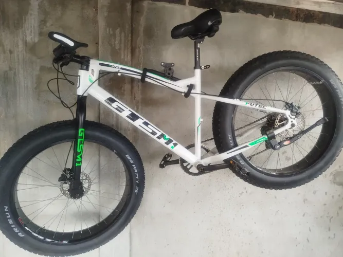 Fat bike aro 26, quadro 29, 7 marchas