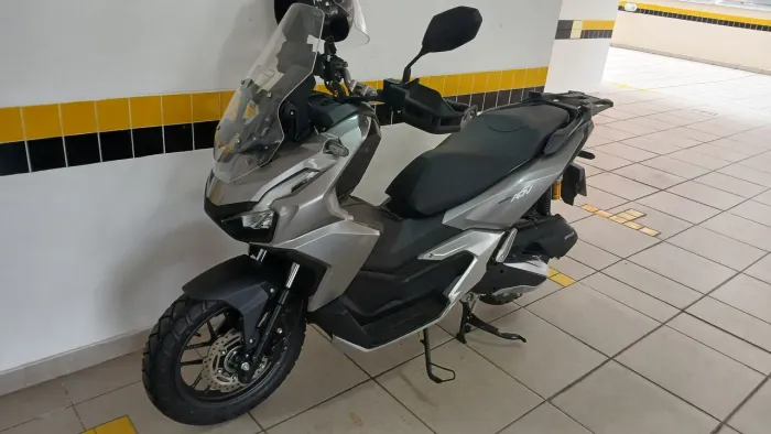 ADV 160 apenas 1700 km