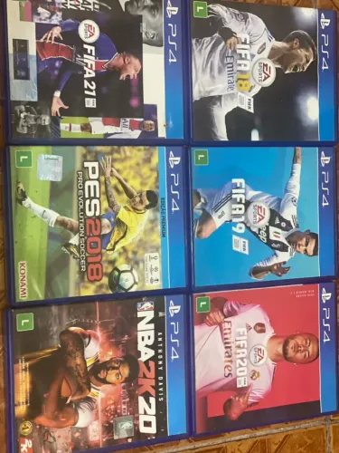 Vendo jogos de Play 4!!!!