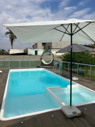 Piscina de 9x4x1.40 com led, cascata e aquecimento