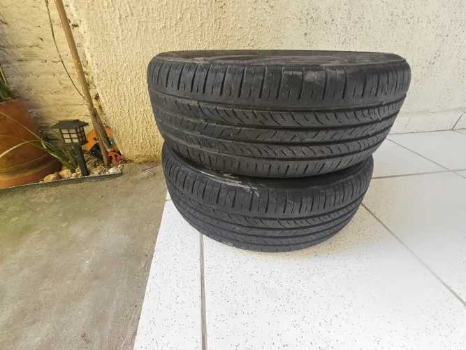 Pa de pneus 185/60/14
