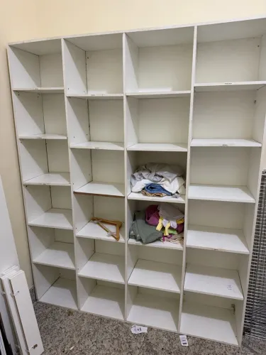 Aramaria para estoque de loja