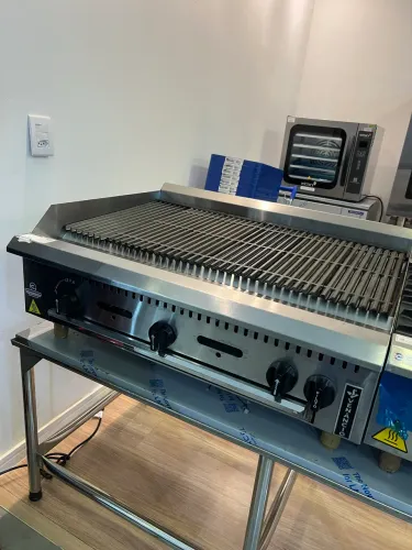 Chair Broiler 90cm linha prime - pronta entrega - nova 
