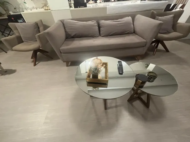 Sofá e poltronas