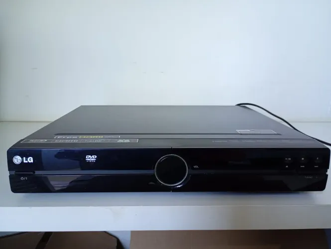 Home Theater LG modelo HT305SU