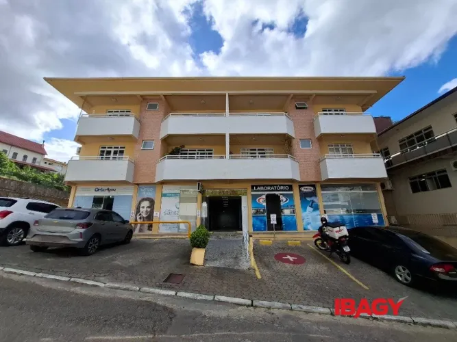 Excelente Apartamento 3 dormitório(s) em Sul Do Rio - Santo Amaro da Imperatriz