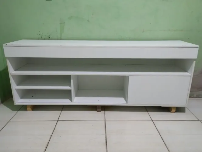 rack para sala tv até 70" mdf branco porta de correr usado 