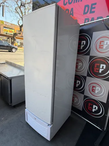 VENDO UM FREEZER VERTICAL FRICON TRIPLA FUNÇÃO
