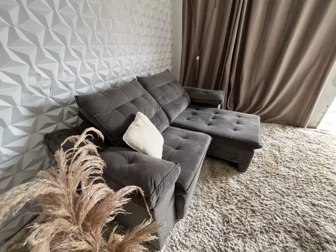 Sofá Retrátil e Reclinável semi novo