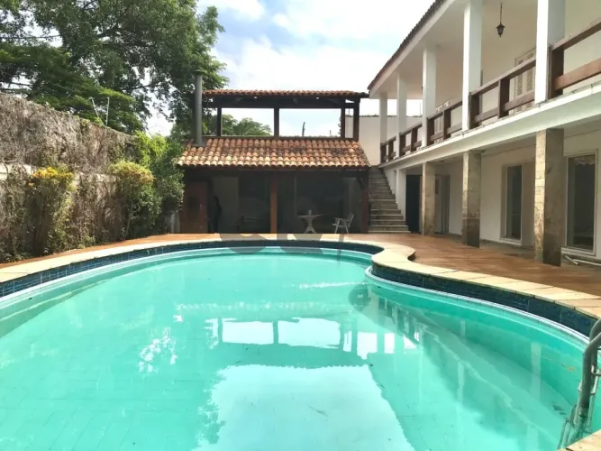Casa Térrea - 3 Dormitórios (Suítes) à Venda no Alto da Boa Vista, São Paulo/SP.